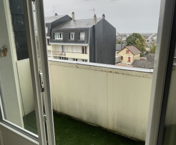 Location Appartement avec balcon 2 pièces Bourges (18000)