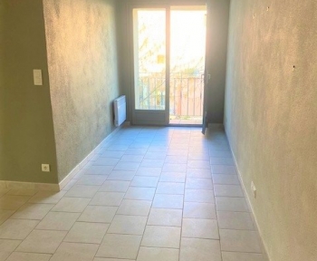 Location Appartement 2 pièces Pernes-les-Fontaines (84210)