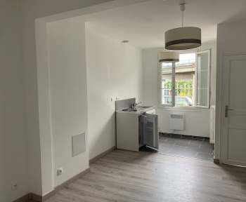 Location Studio  pièce Venette (60200)