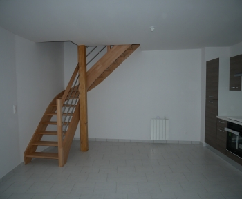 Location Appartement rénové 2 pièces Cérans-Foulletourte (72330)