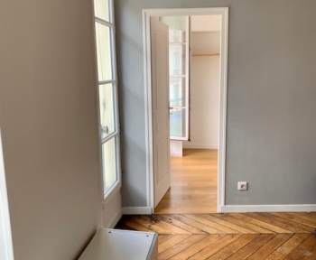 Location Appartement 2 pièces Paris 10ème arrondissement (75010) - PARIS GARE DE L'EST