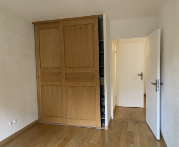 Location Appartement 2 pièces Creil (60100) - PROCHE GARE