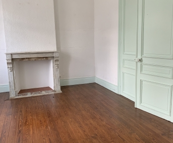 Location Appartement 7 pièces Canettemont (62270) - rue principale